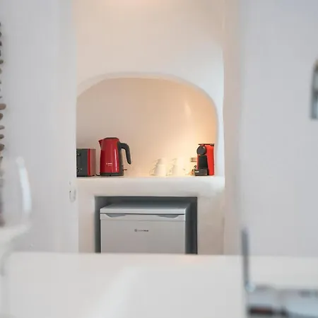 Villa Santorini-treasures Lavender Traditional